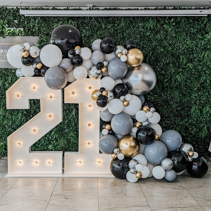 $515 - Giant 21 Lights Hire || 3.5 Meters Balloon Garland